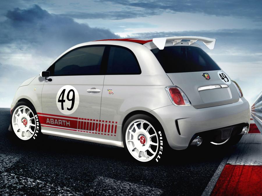  Fiat 500 Abarth Assetto Corse 2008 года  (фото 4 из 8)